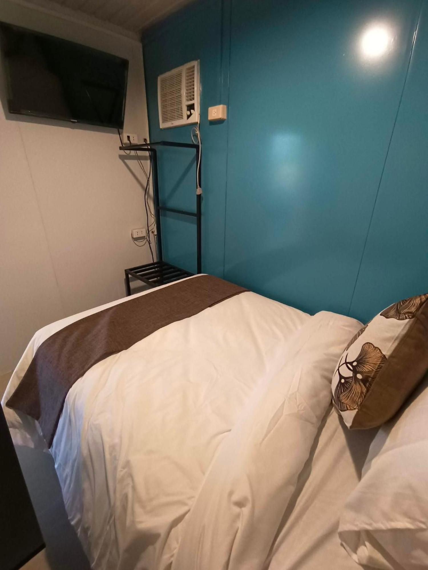 Happy Daze Hotel Tagum ภายนอก รูปภาพ